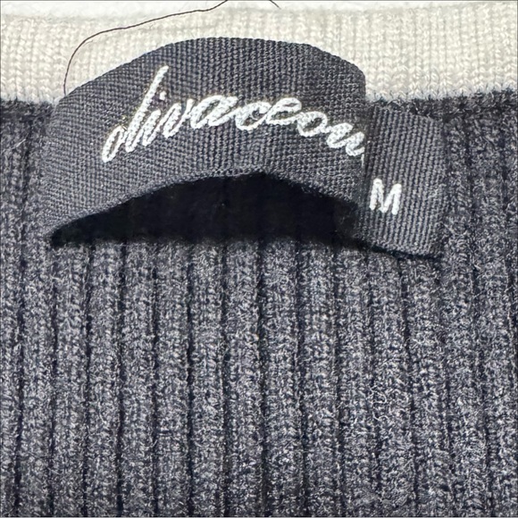 Olivaceous | Rena Ribbed Crop in Black/Ivory - Picture 6 of 9